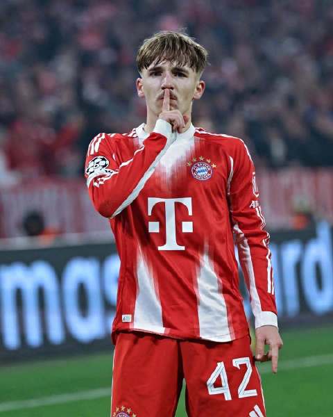 厄德高关键进球助力球队再夺三分 汉克吊射破门