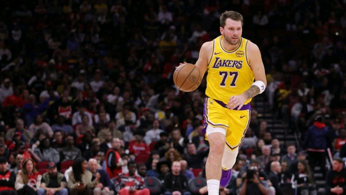 亚历山大领跑MVP榜单 文班亚马东契奇紧追